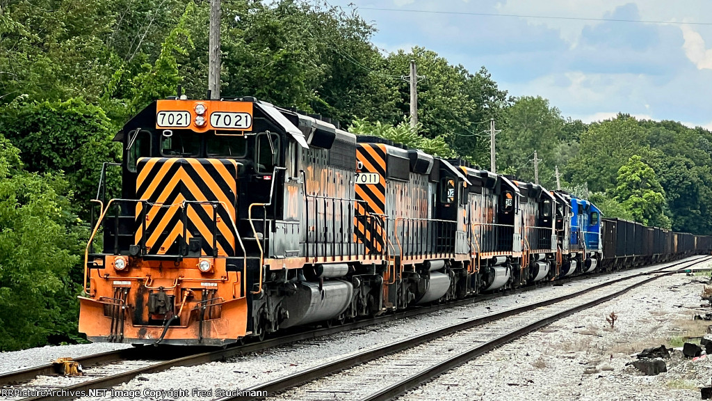 WE 7021 & 5 sisters will soon head west to Cary for more stone.